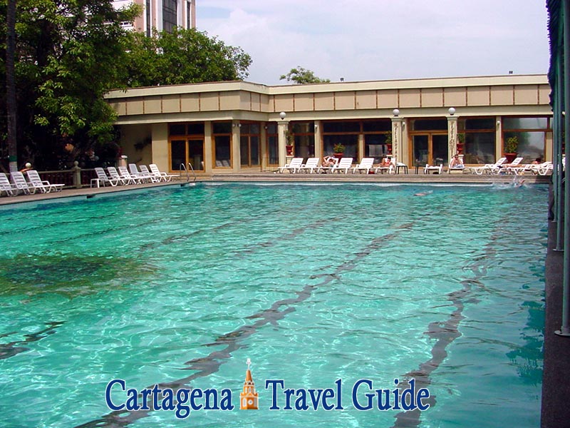 Hotel Caribe pool